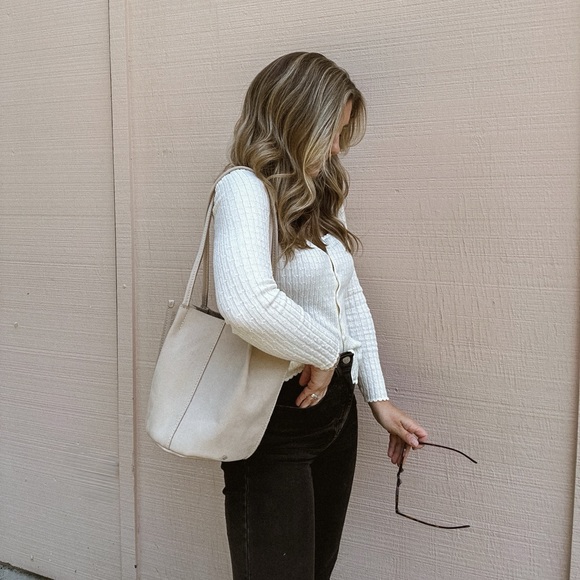 Portland Leather Handbags - Devan Bucket Tote